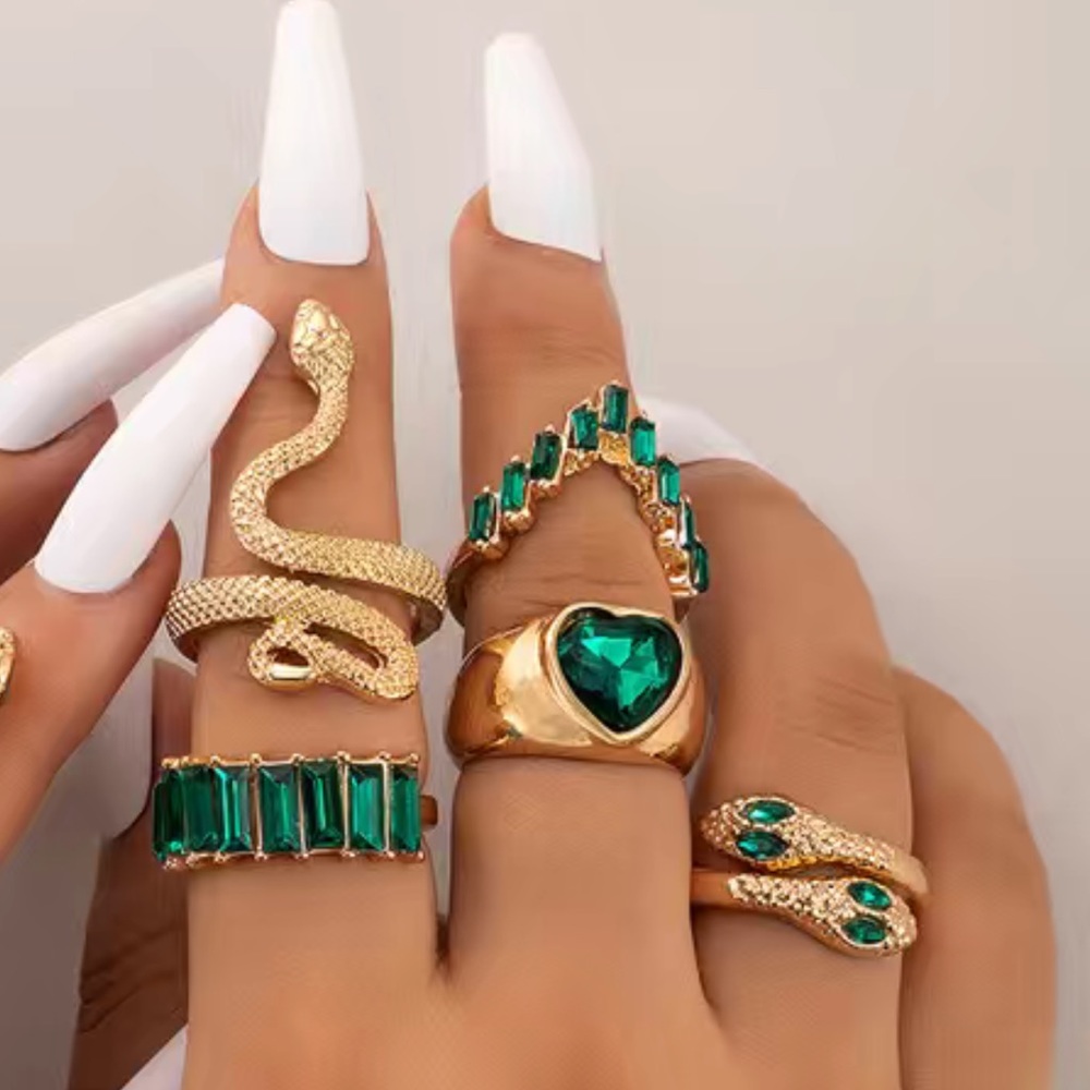 5-Piece Emerald Green Snake Eyes Ring Set